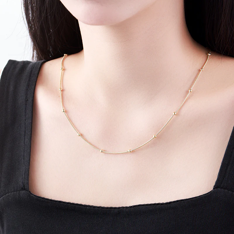 Classic Gold-Plated Round Necklace - Image 3