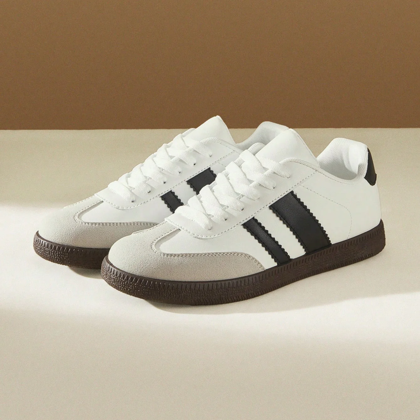 Dexun Versa Chic Sneakers - Image 8
