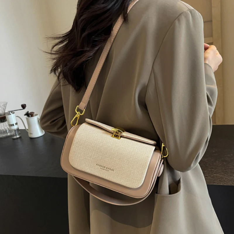 Elegant Retro Box Handbag for Women - Image 4