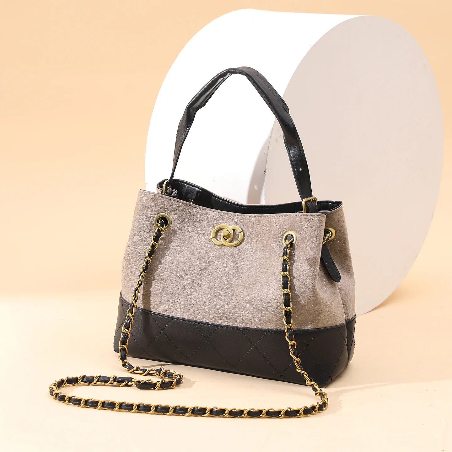 High-End Suede Chain Bucket Bag - Image 6