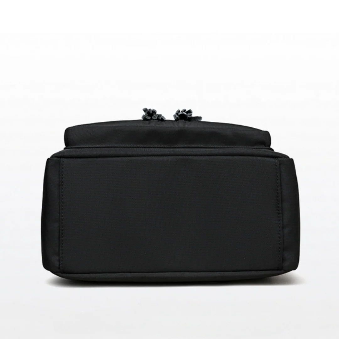 Silk  Versatile Large Trendy Travel Backpack - Image 4