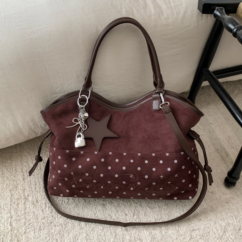 Relaxed Luxe Shoulder Bag - Image 3