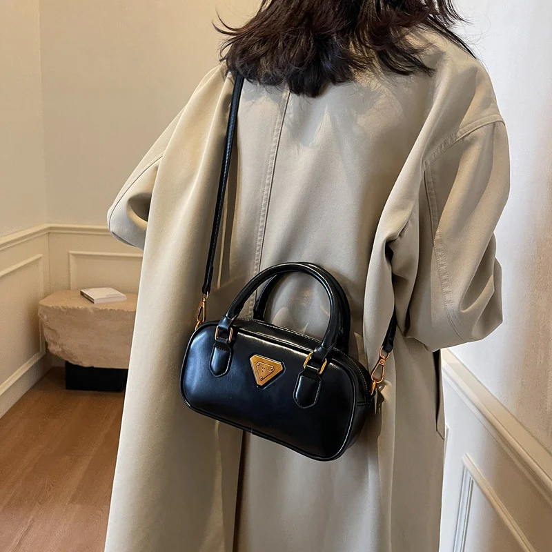 Retro Lane Bowling Style Handbag - Image 7