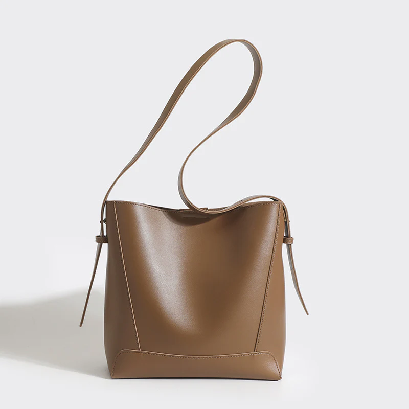 Large Capacity  Fashion Bucket Shoulder Bag - Image 6