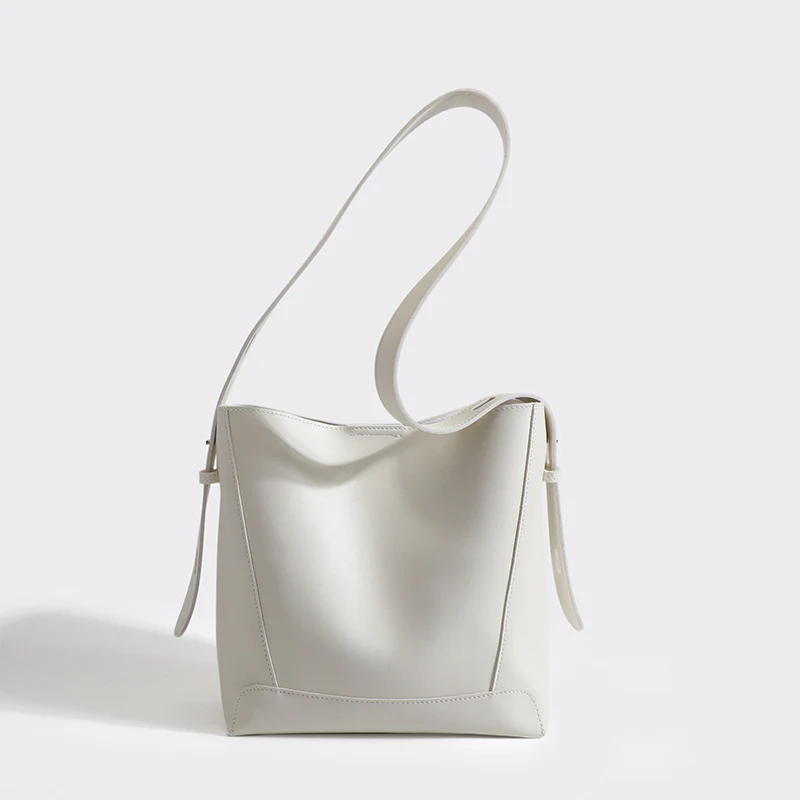 Large Capacity  Fashion Bucket Shoulder Bag - Image 7