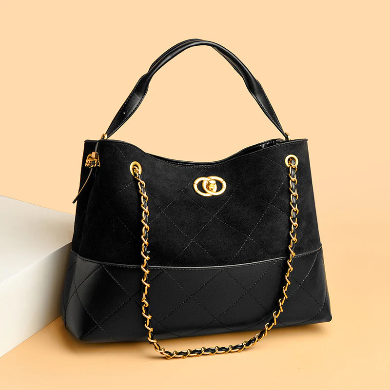 Women's Diamond Quilted Shoulder Bag - Image 5