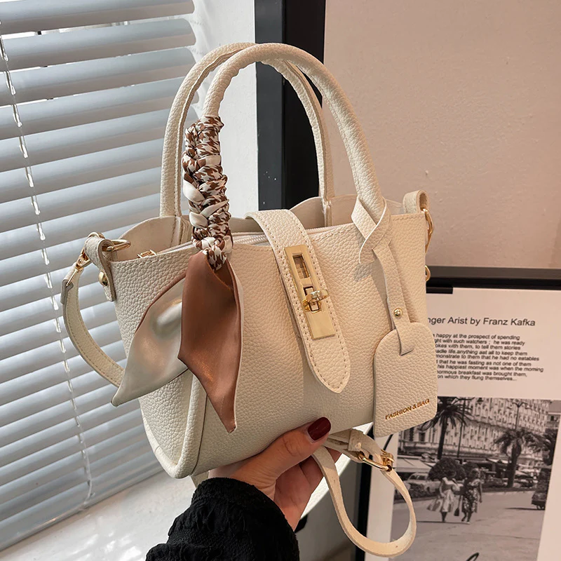 Women's Portable Tote Bag - Image 3
