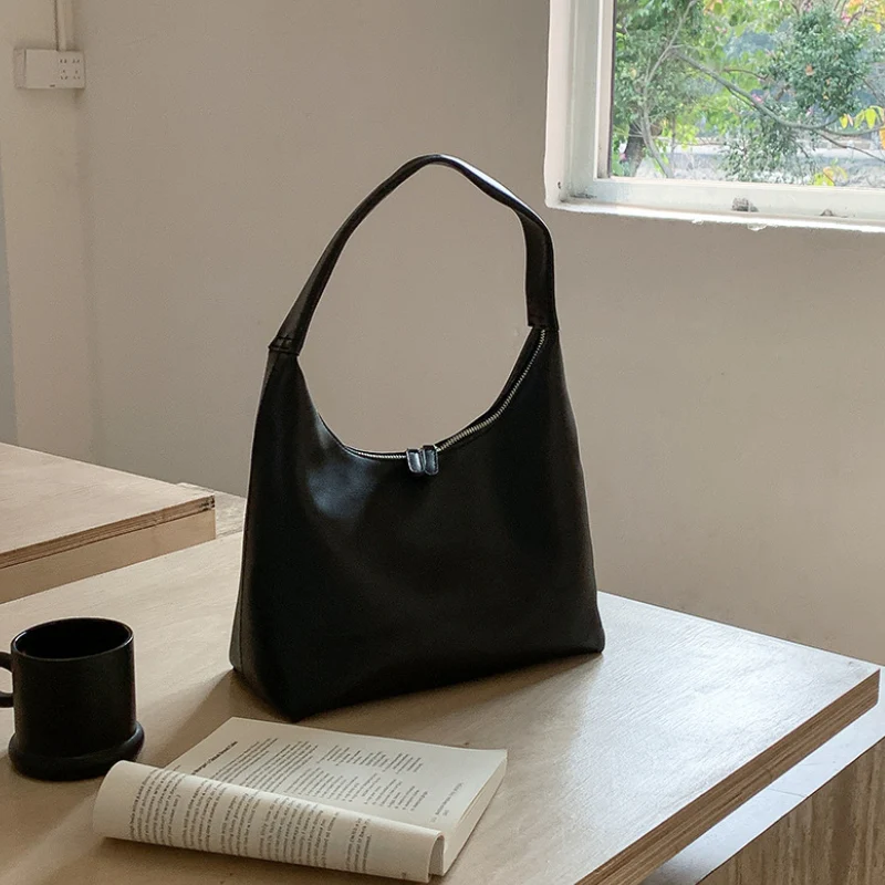 Women's Professional Sleek Vegan Shoulder Bag - Image 6