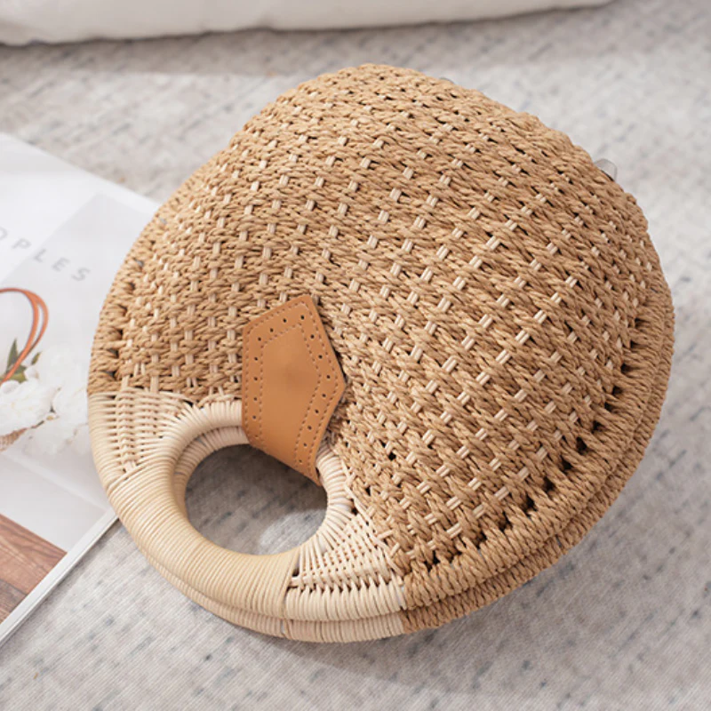 Women's Round Woven Handbag - Image 3