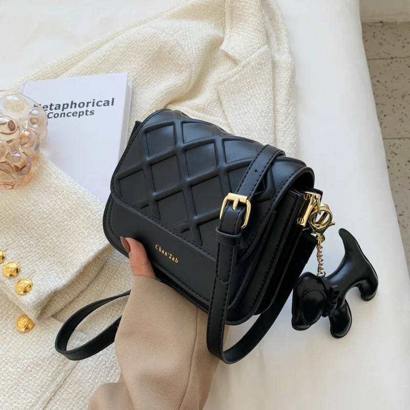 Textured  Niche Shoulder Bag - Image 6